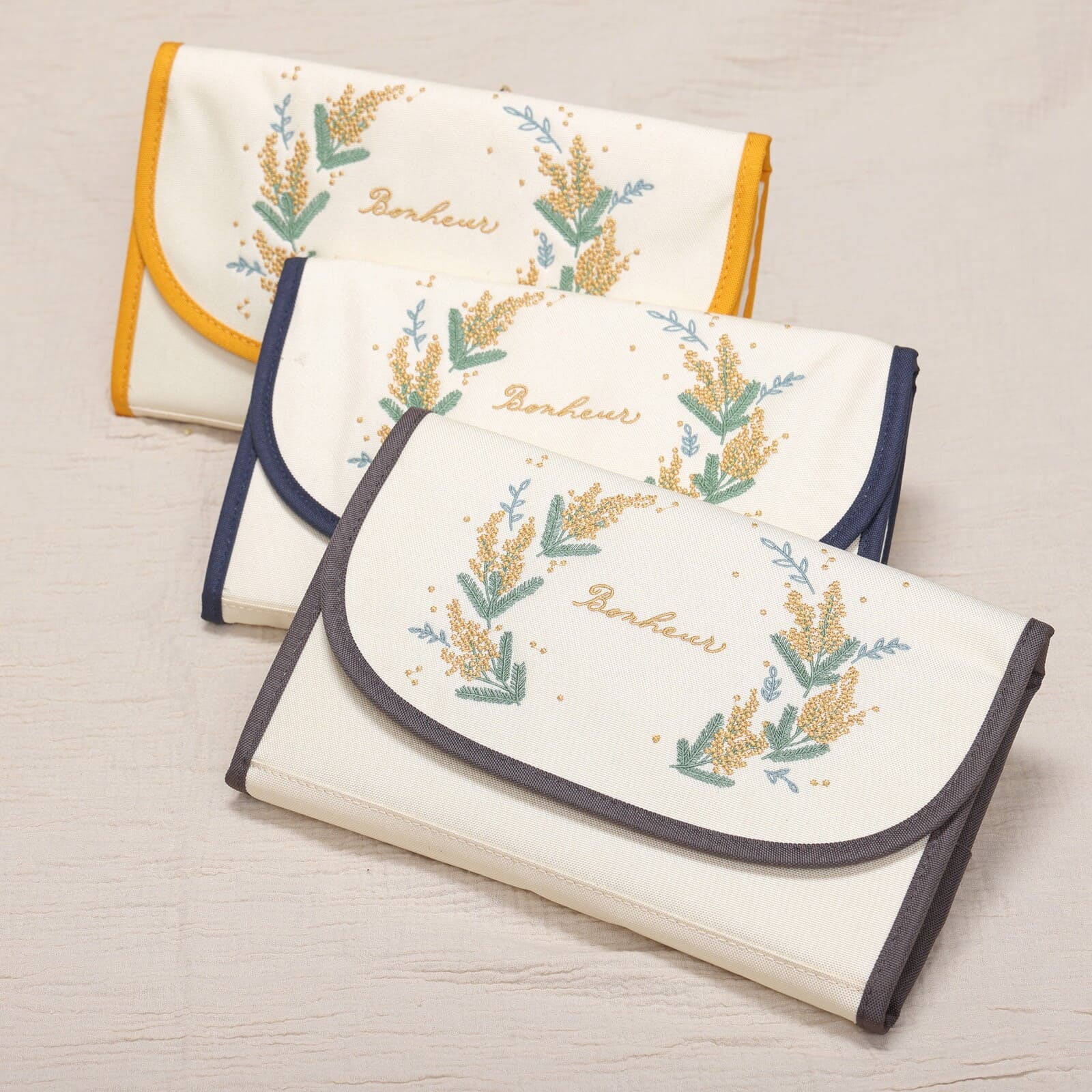 【第３弾 再販開始!!数量限定 お待たせごめんね価格!!（無くなり次第終了）】8000人のママパパと作った『最強の母子手帳ケース』  アヤトママ監修 在庫有 【最短お届け可能】