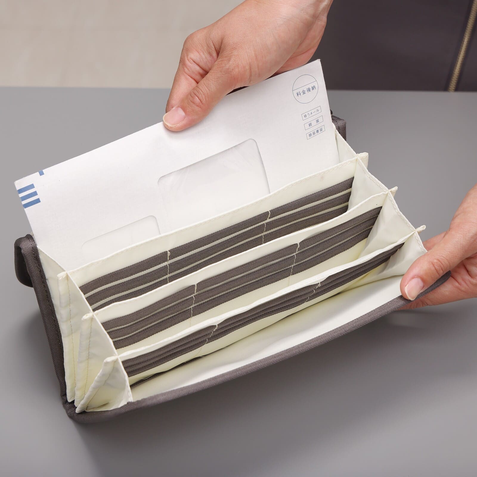 【第３弾 再販開始!!数量限定 お待たせごめんね価格!!（無くなり次第終了）】8000人のママパパと作った『最強の母子手帳ケース』  アヤトママ監修 在庫有 【最短お届け可能】