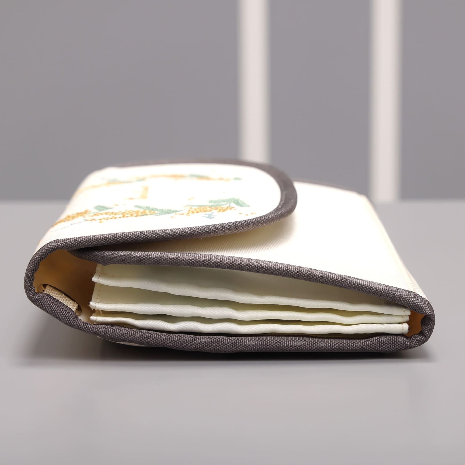 【第３弾 再販開始!!数量限定 お待たせごめんね価格!!（無くなり次第終了）】8000人のママパパと作った『最強の母子手帳ケース』  アヤトママ監修 在庫有 【最短お届け可能】