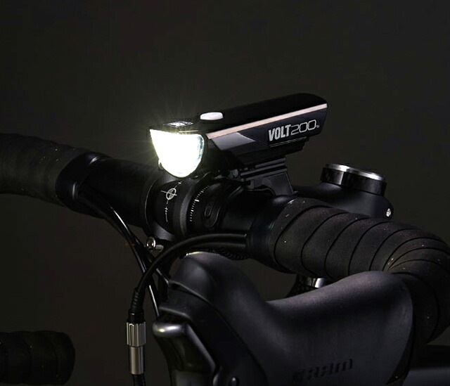 ��ž�� �饤�� VOLT200 HL-EL151RC ����åȥ��� cateye 200�롼��� USB ����