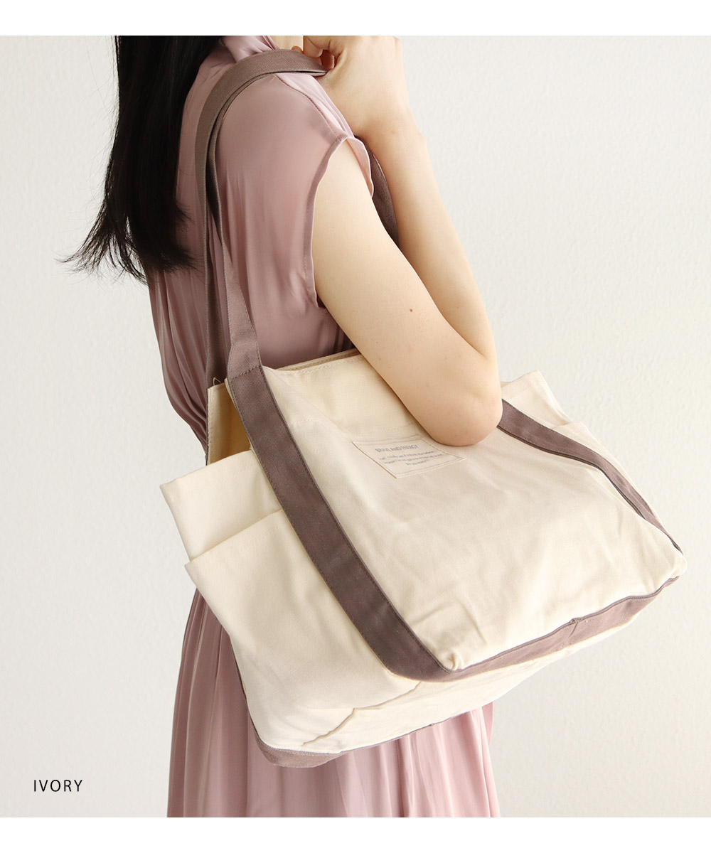 ⑅୨୧ポメラニアン୨୧⑅肩掛けA4サイズ マチ広 BIG スクエアバック 