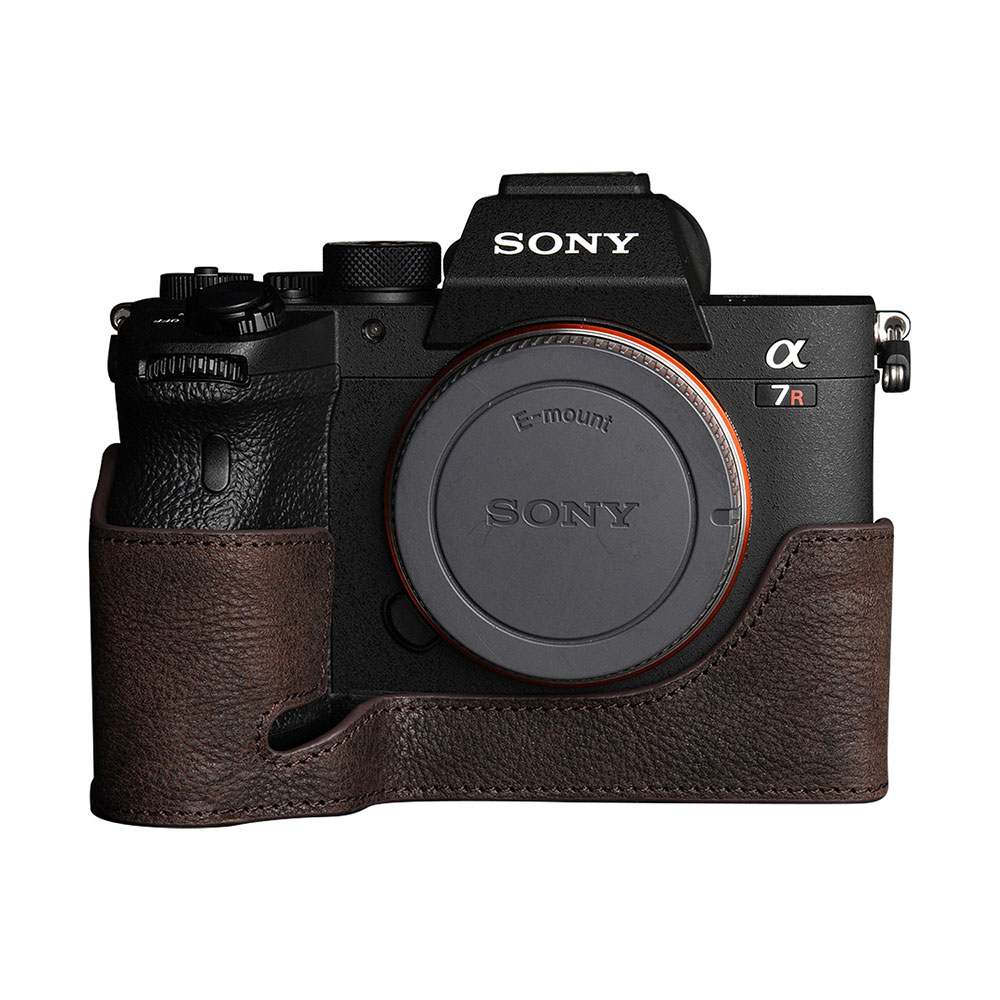 TP Original SONY α7R IV 用 ボディーハーフケース ダークブラウン
