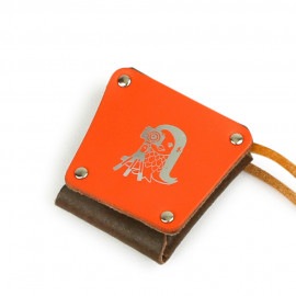 「写真が趣味のアマビエ」のバッグチャーム オレンジ|文具・日用品