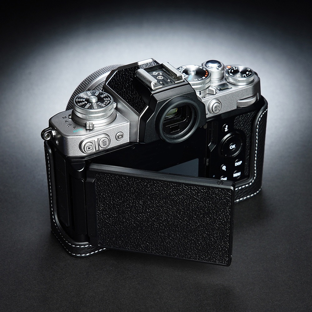 TP Original Nikon Z fc 用 ボディーハーフケース ブラック