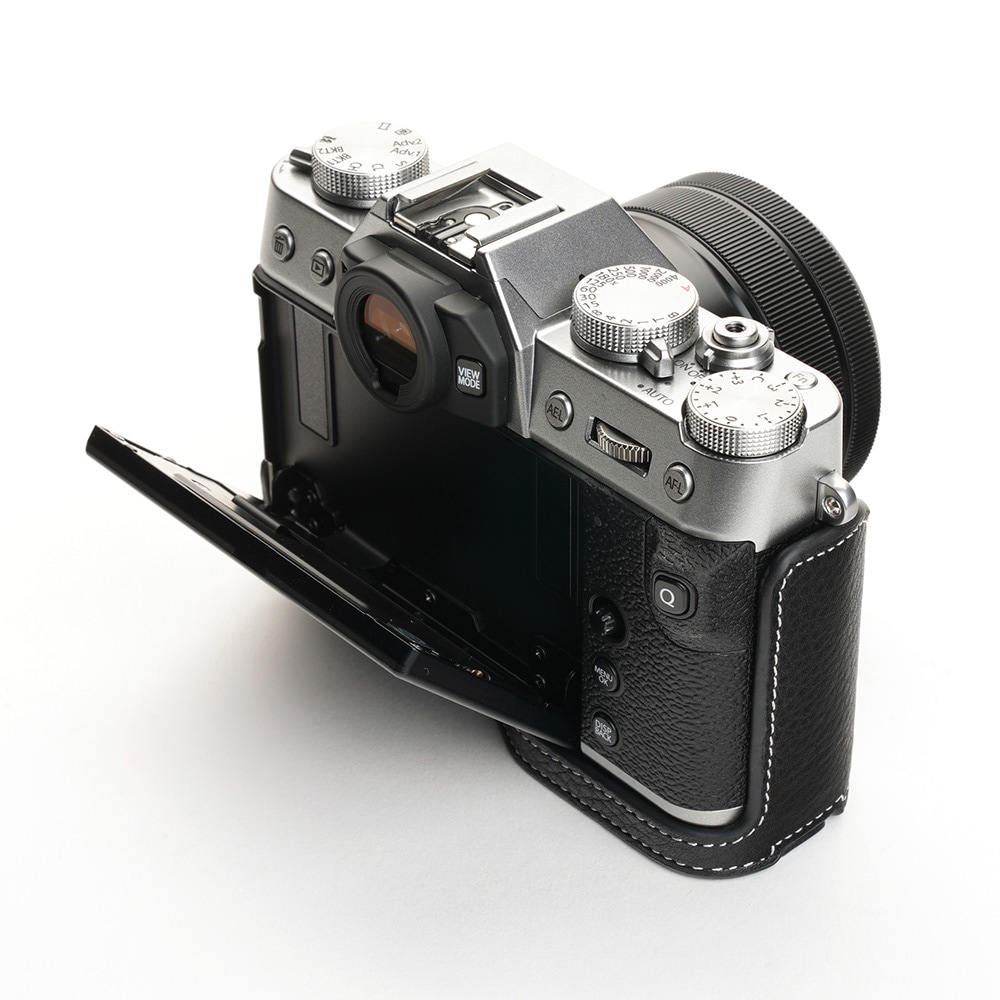Fujifilm X-T30 ブラック ボディー レザーケース付き FUJIFILM X-T30専用設計のハーフレザーケース - デジカメ Watch