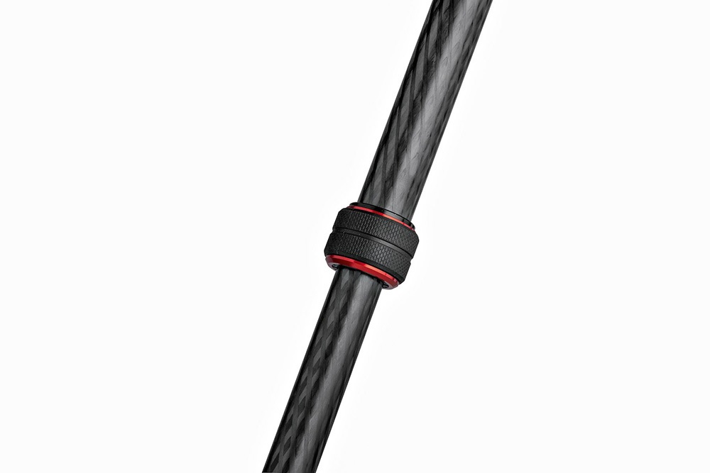 Manfrotto 190 Go カーボンファイバー4セクション三脚 (MT190GOC4TBUS) Manfrotto 190go! M-lock カーボンファイバー三脚4段 MT190GOC4 | 撮影