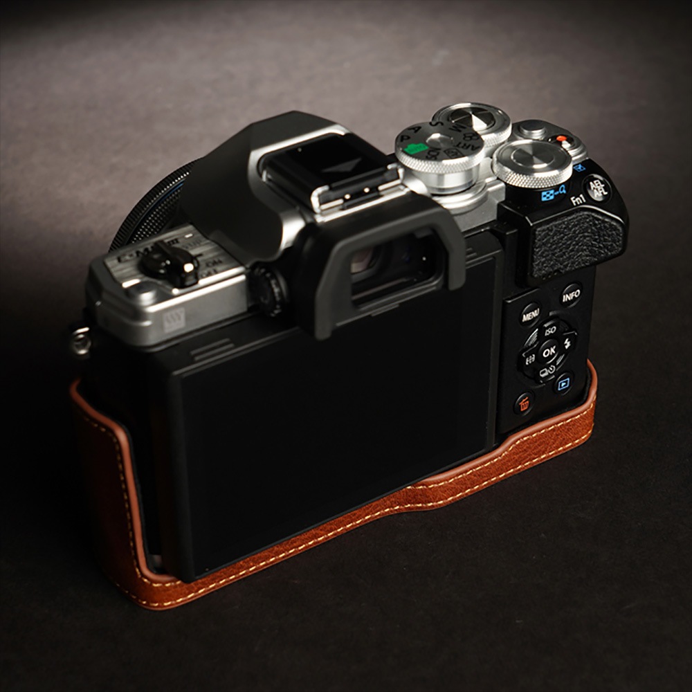 TP Original OLYMPUS OM-D E-M10 Mark III 用 ボディーハーフ