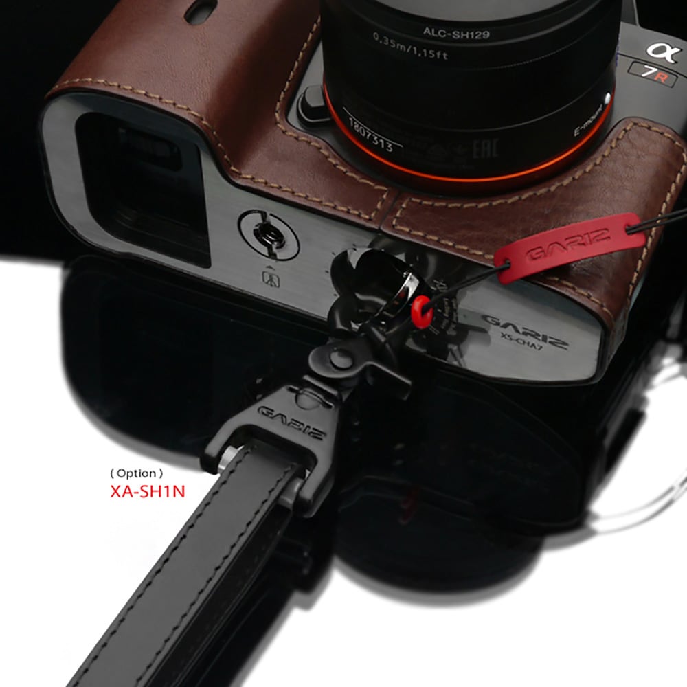 BALABUSHKA REMNANTSレザー カメラ ストラップ スタースタッズ BALABUSHKA REMNANTSレザー カメラ ストラップ スタースタッズ