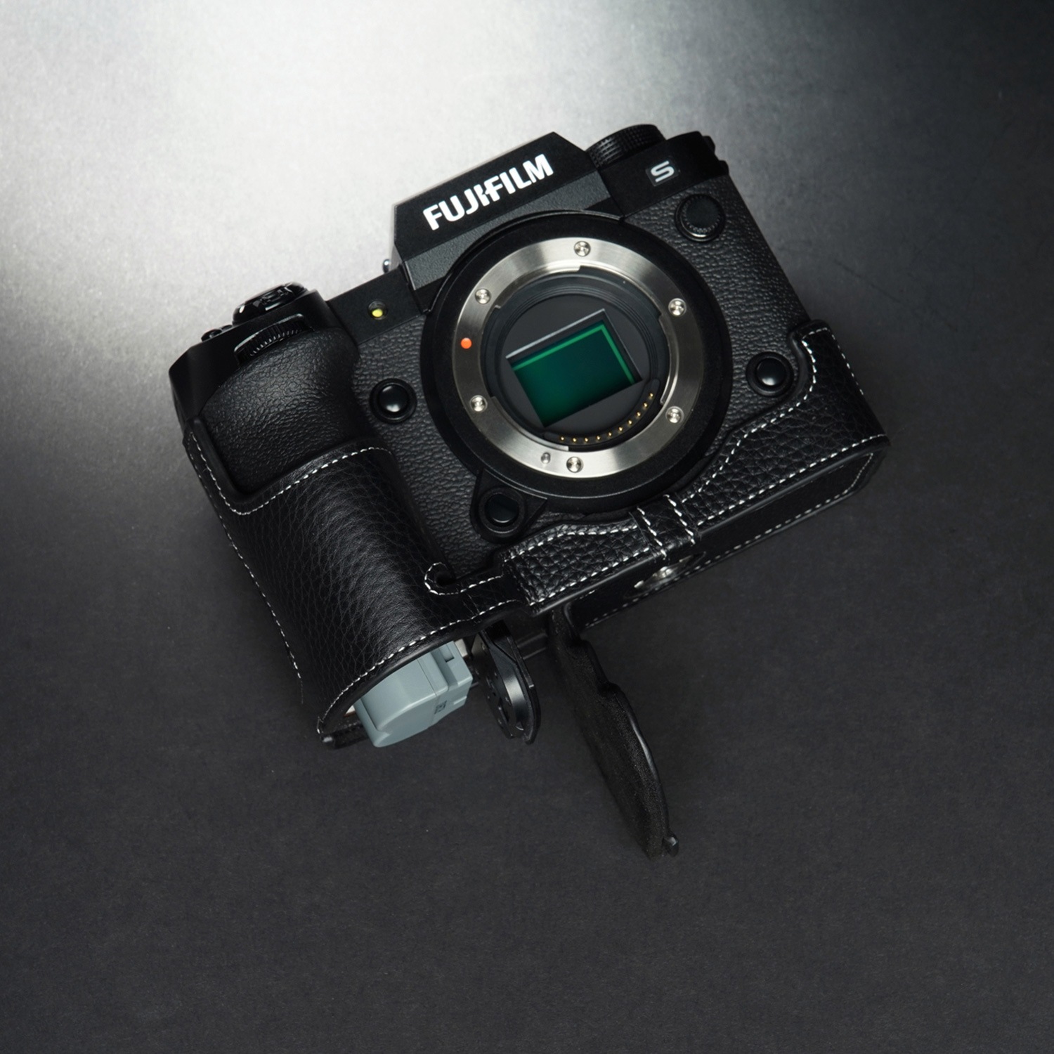 TP Original FUJIFILM X-H2S 用 ボディーハーフケース ブラック