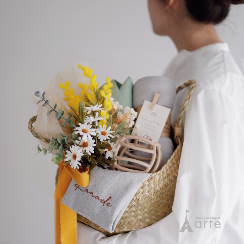 ファーストママ&ベビー　ギフトセット 巾着に名入れ刺繍無料
