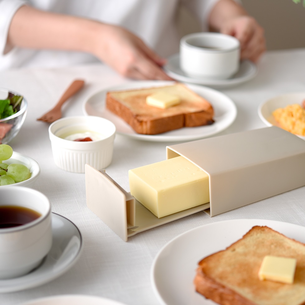 【12/19発売新商品】立てて収納できるバターケース