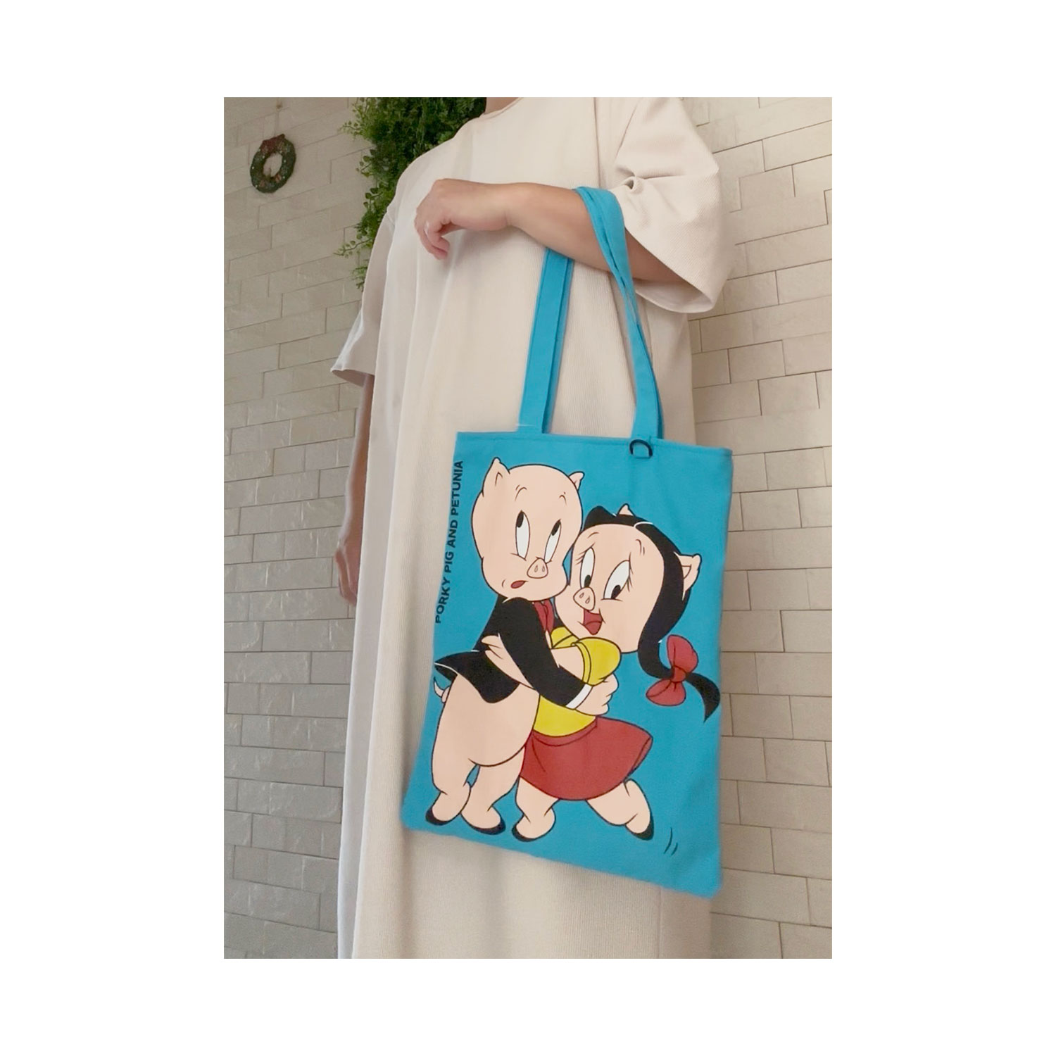 [公式] LOONEY TUNES/NOSTALGICA（ルーニー・テューンズ/ノスタルジカ）バイカラーバッグ ポーキー・ピッグ＆ペチュニア スカイブルー