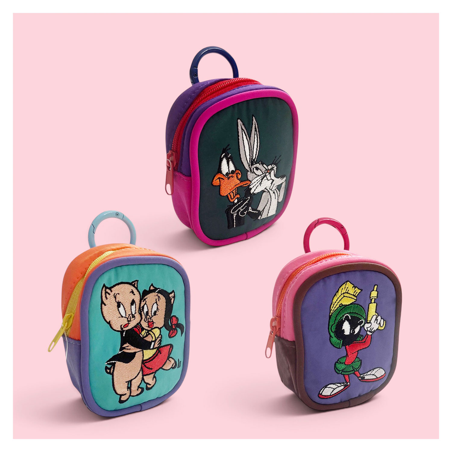 [公式] LOONEY TUNES/NOSTALGICA（ルーニー・テューンズ/ノスタルジカ）カラビナ付きポーチ マービン・ザ・マーシャン＆K-9