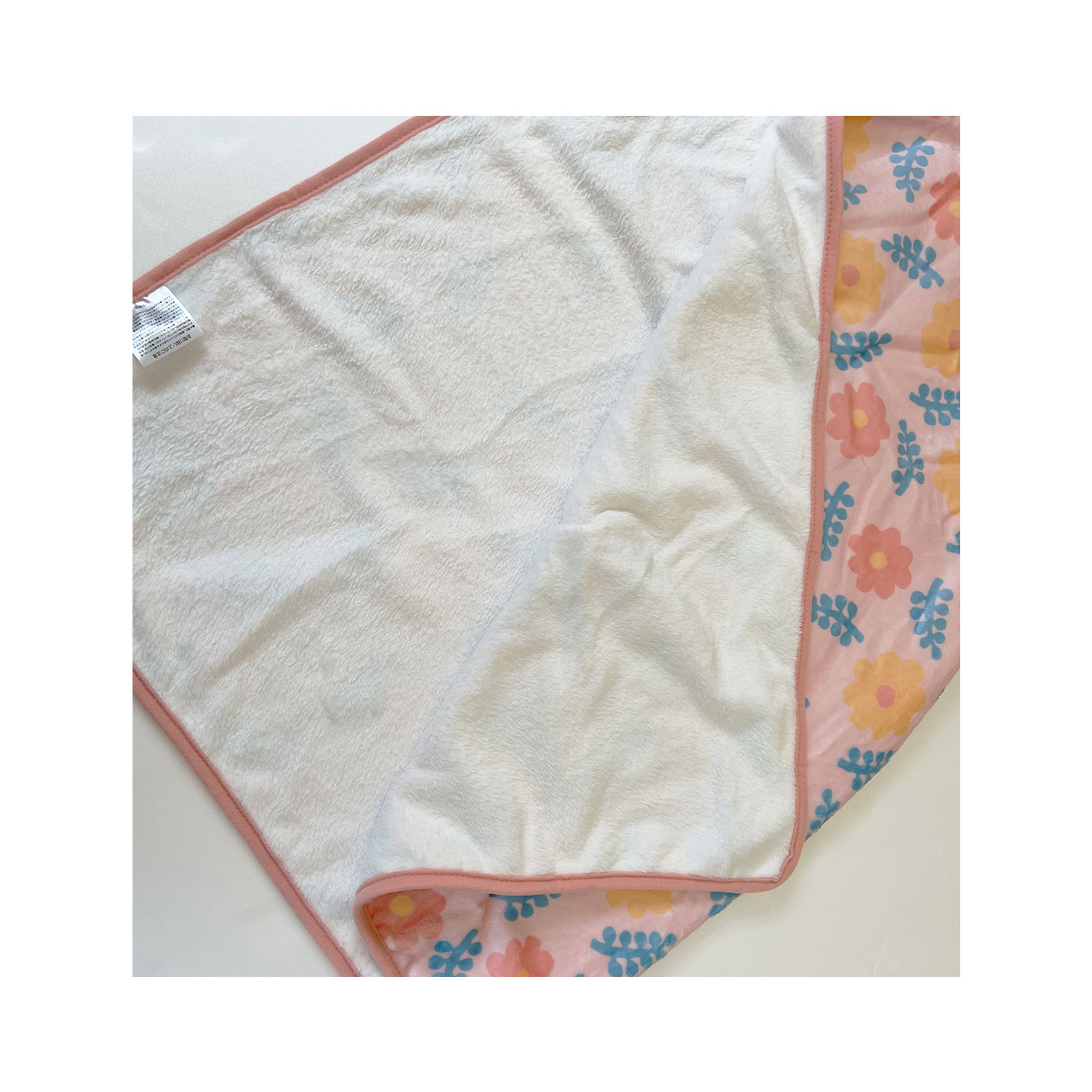 [公式] MOOMIN ムーミン ブランケット イン クッション ／リトルミイ フラワー