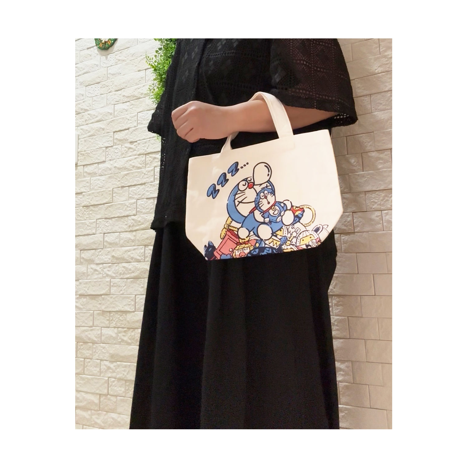 公式] メーカー直営 I'm Doraemon マチ付きバッグ おやすみ
