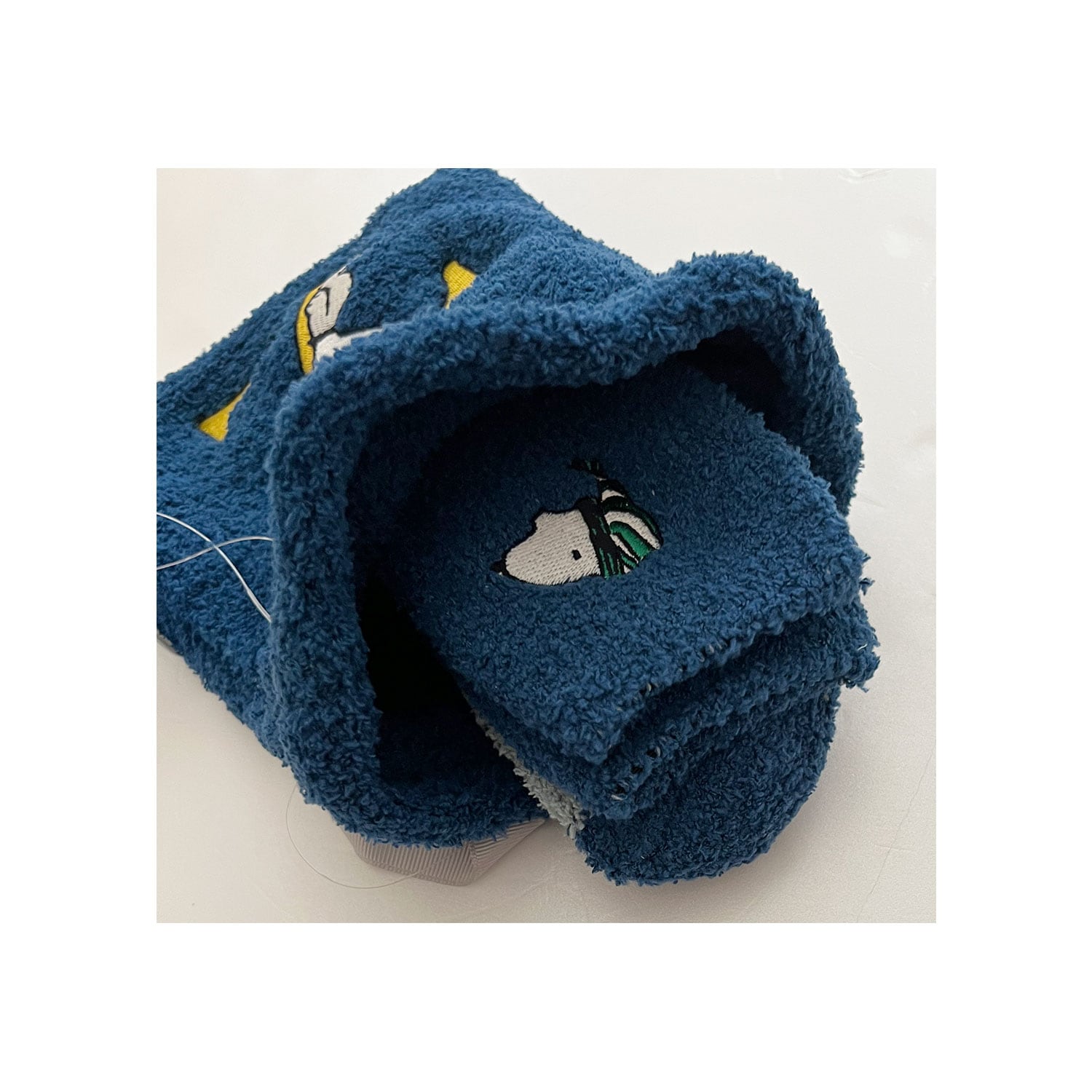 [公式]PEANUTS スヌーピー もこもこ靴下 in 巾着　／おやすみ