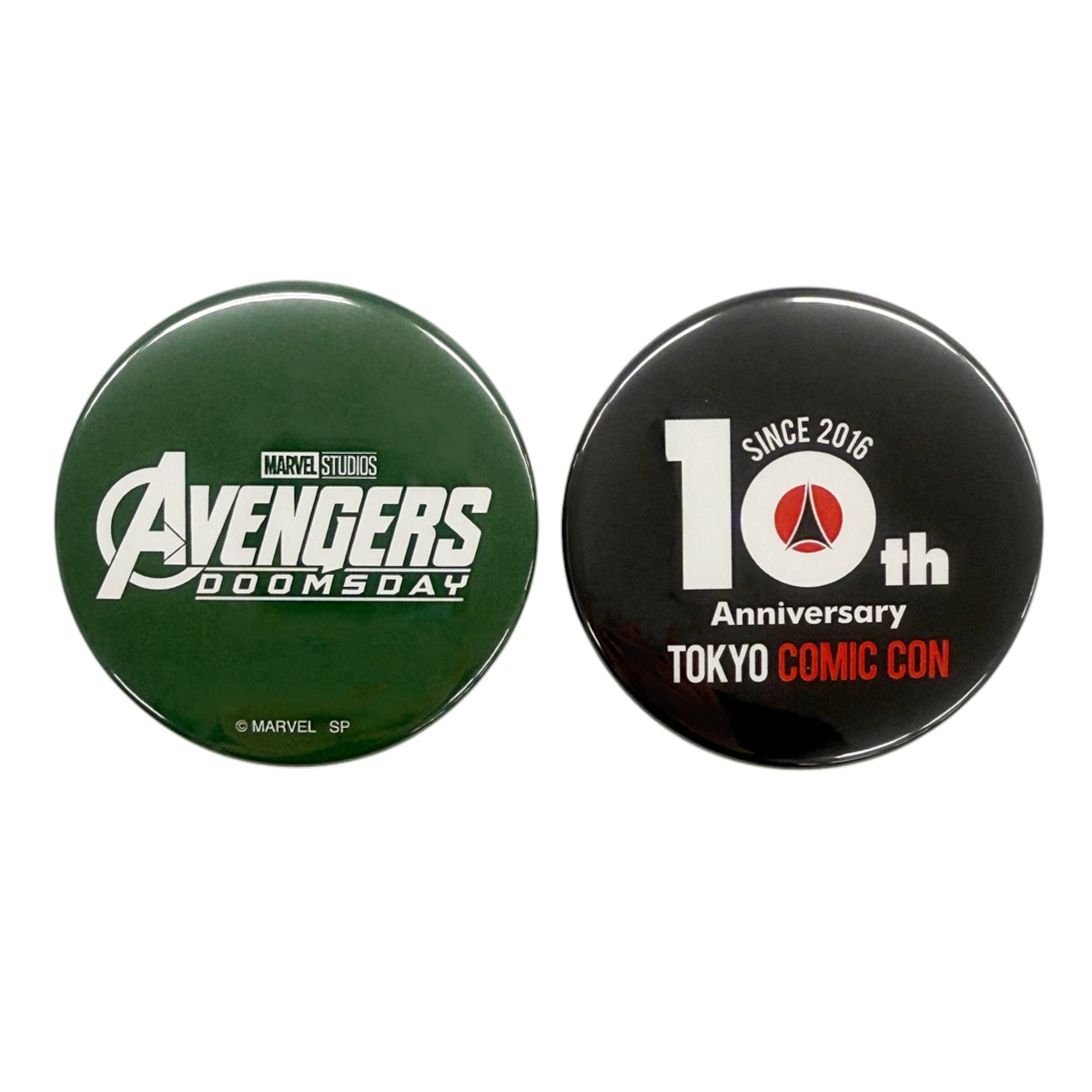 【事前受注予約限定商品（MARVEL）】[公式] メーカー直営 MARVEL コミコン10周年 ナップサック＆缶バッジ（2種）セット アベンジャーズ ドゥームズデイ【送料無料】