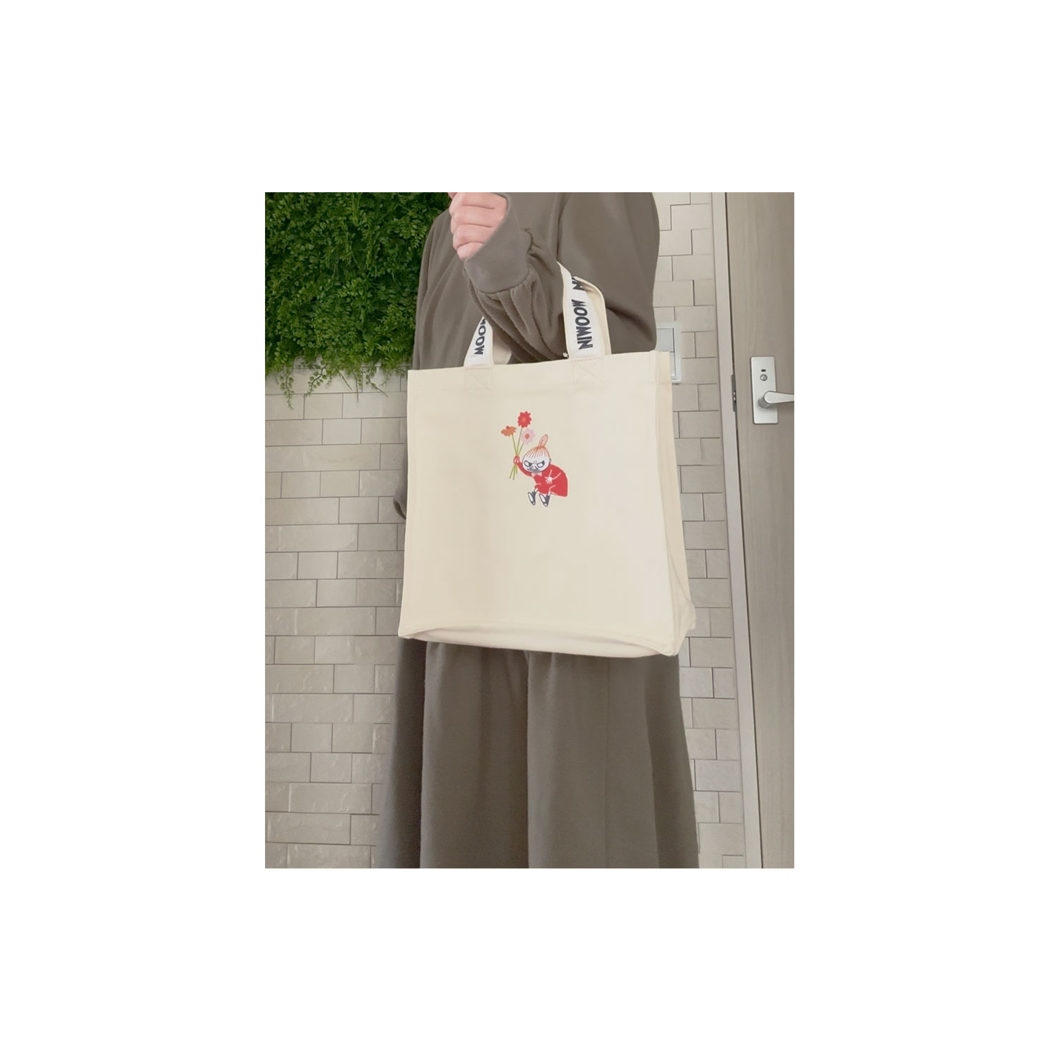 [公式] MOOMIN ムーミン スクエアランチバッグ お花