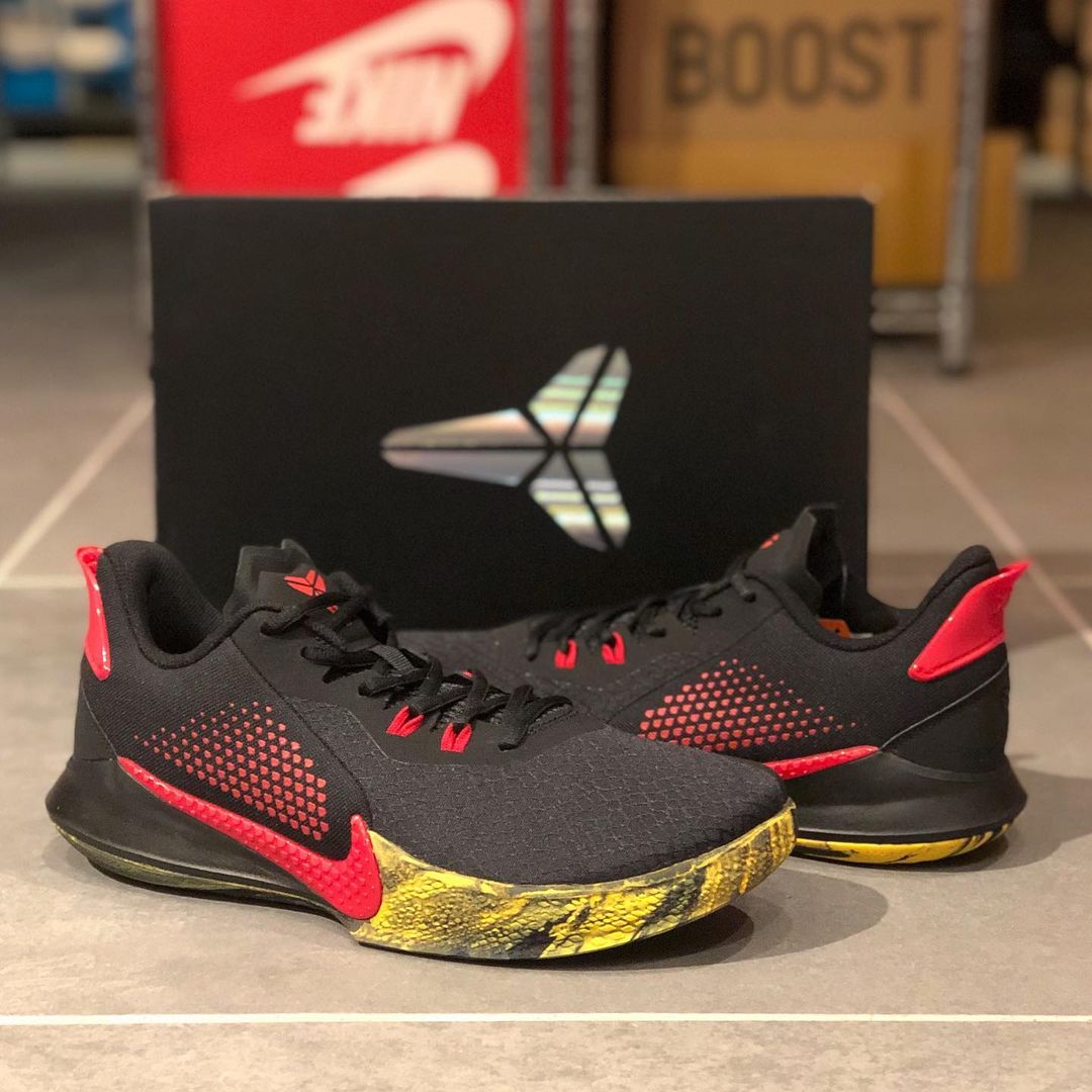 コービーマンバフューリー26.5cm kobe manba Fury メンズ コービー マンバフューリー Kobe Mamba Fury バッシュ