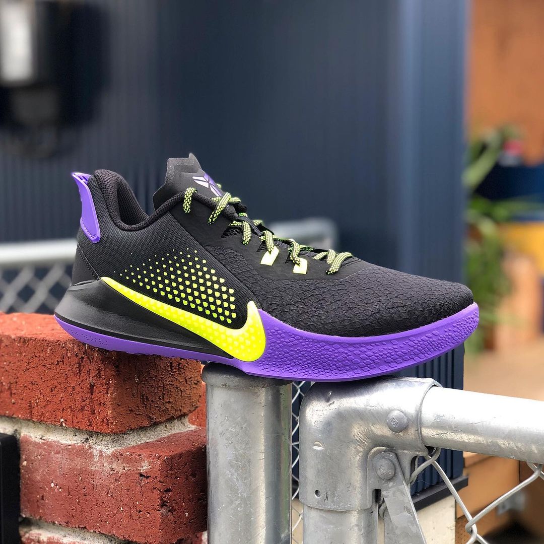 コービーマンバフューリー26.5cm kobe manba Fury NIKE KOBE MAMBA FURY 'LAKERS HOME' ナイキ コービー