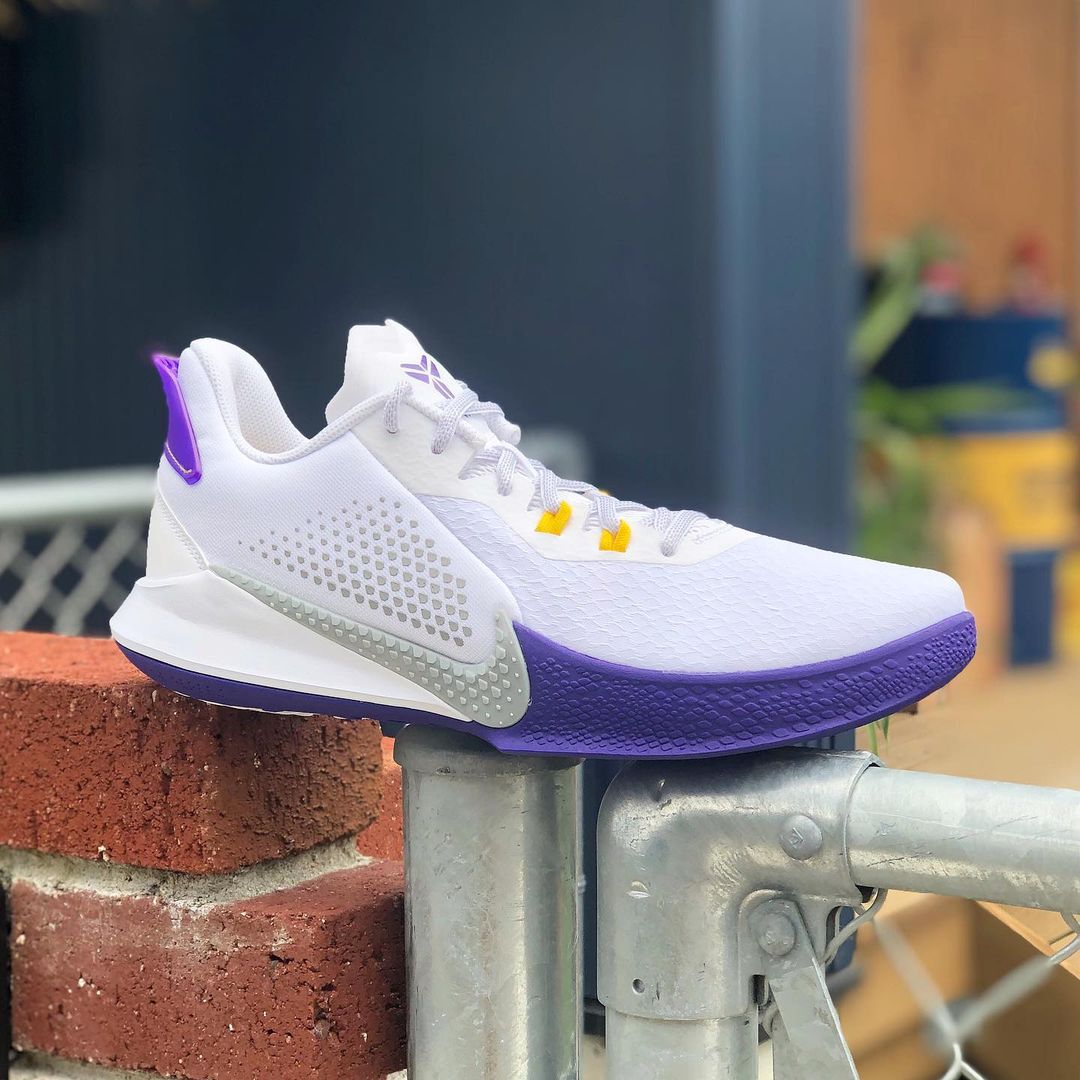 NIKE KOBE MAMBA FURY 'LAKERS HOME' ナイキ コービー