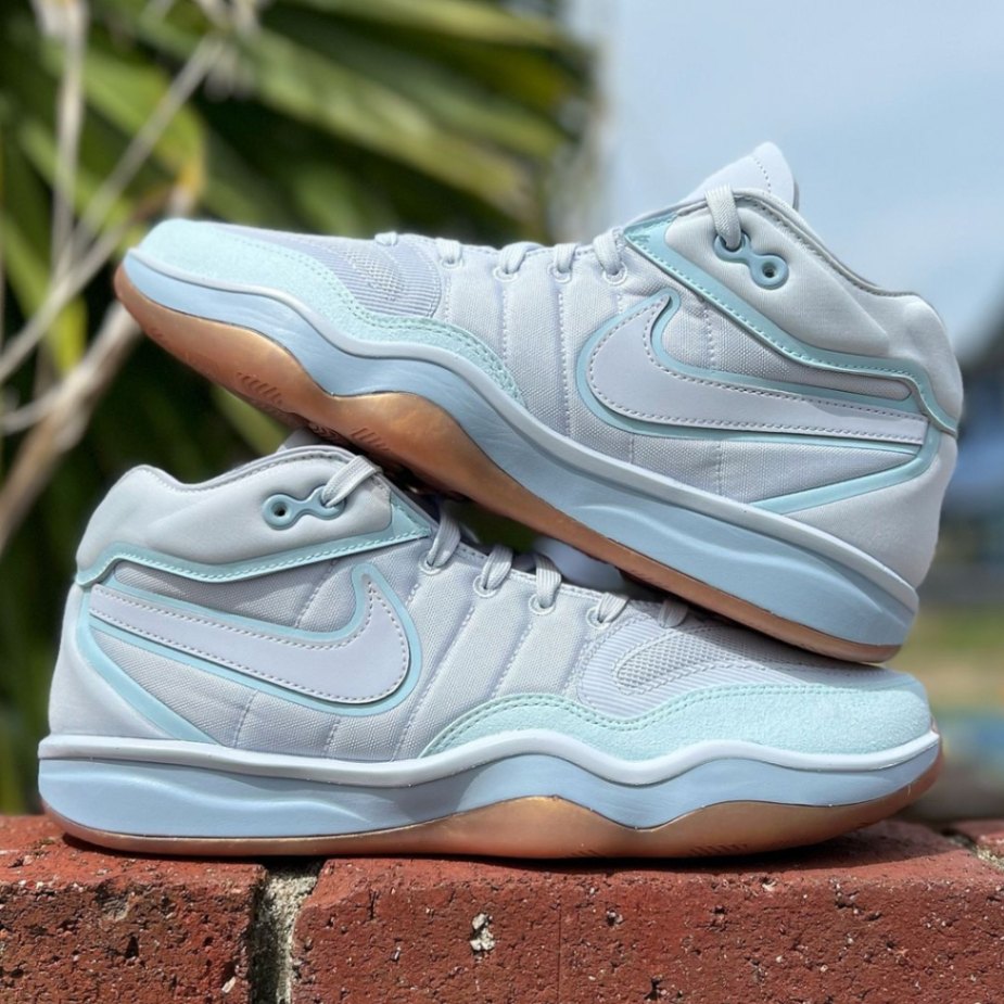 NIKE、GTハッスル2、27.5センチ Amazon | [ナイキ] G.T. ハッスル 2 EP G.T. HUSTLE 2 EP