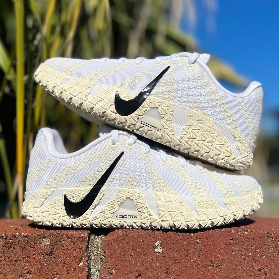 ジャモラント3ココナッツミルク NIKE JA 3 GS 'COCONUT MILK' ナイキ ジャ 3 ジャ モラント 【BOY'S