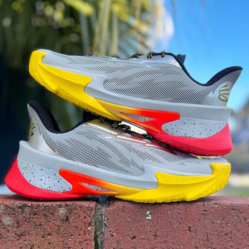 UNDER ARMOUR CURRY SERIES 7 'AURORA' アンダーアーマー カリー