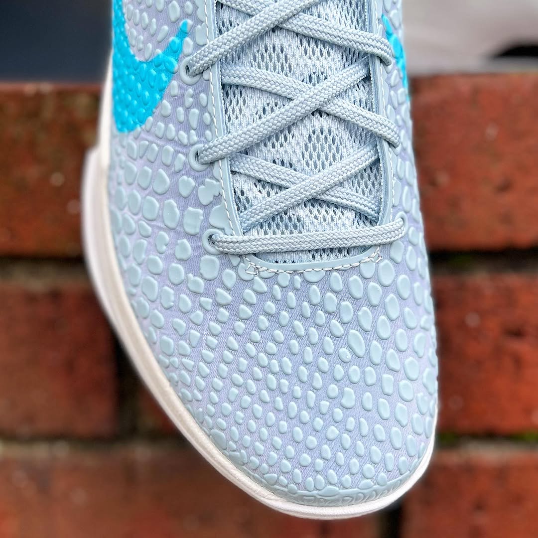 Kobe Bryant スニーカー 青/白 骨デザイン Kobe Bryant スニーカー 青/白 骨デザイン