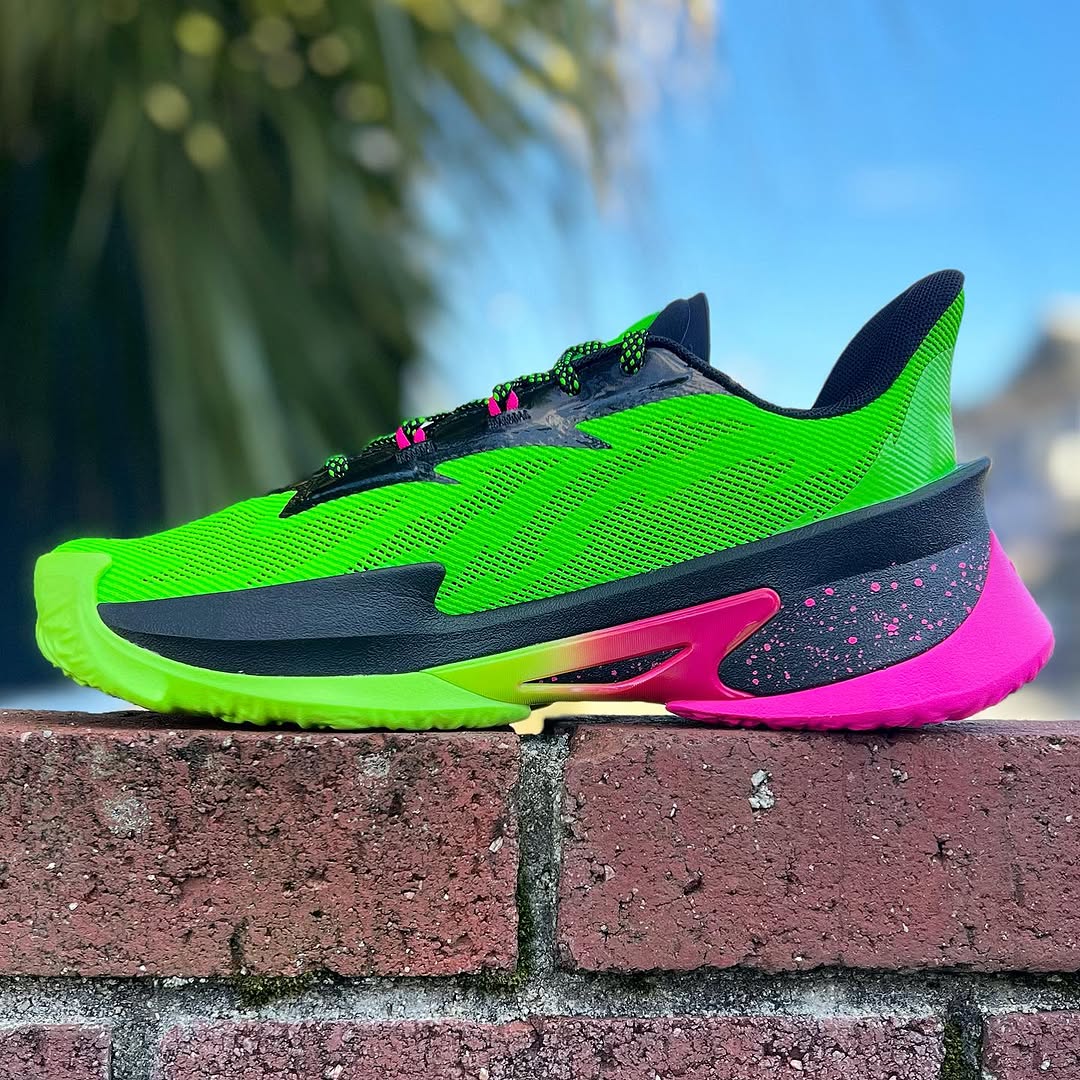 UNDER ARMOUR CURRY SERIES 7 'AURORA' アンダーアーマー カリー