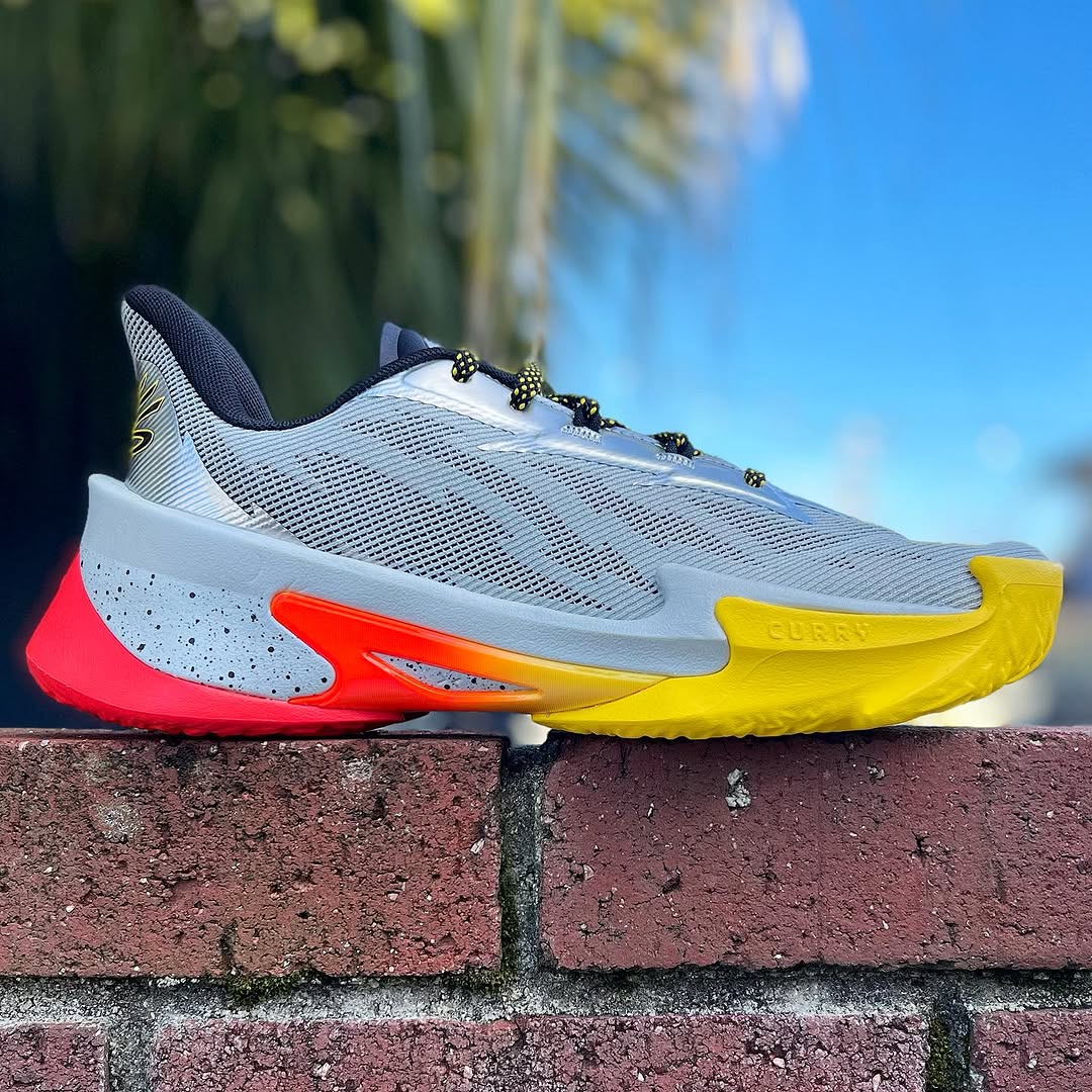 UNDER ARMOUR CURRY SERIES 7 'IRON SHARPENS IRON' アンダーアーマー