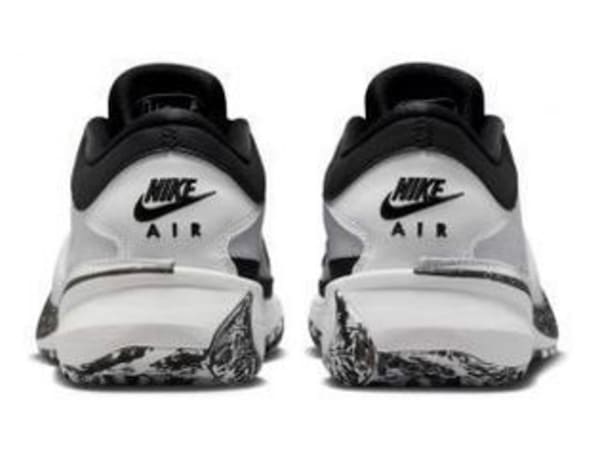 NIKE ZOOM FREAK 5 OREO ナイキ ズーム フリーク 5 ヤニス