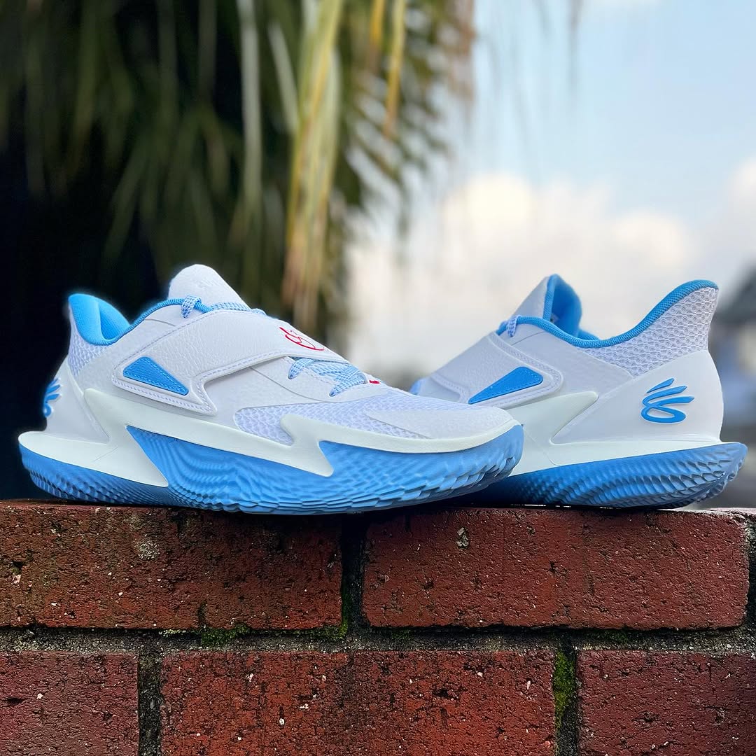 UNDER ARMOUR CURRY FOX 2 'BLUE FLAME' アンダーアーマー カリー