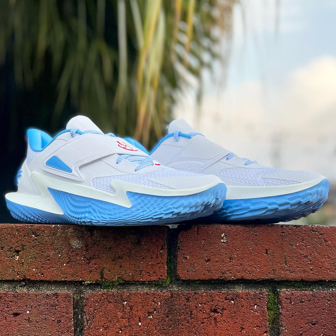 UNDER ARMOUR CURRY FOX 2 'BLUE FLAME' アンダーアーマー カリー