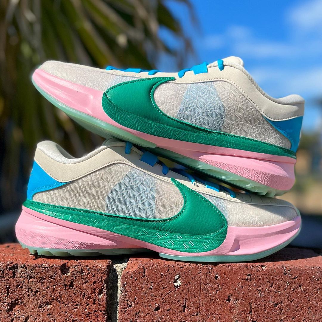 シューズ(男性用) NIKE ZOOM FREAK5 BY YOU NIKE ZOOM FREAK 5 FIVE THE HARD WAY ナイキ ズーム フリーク 5