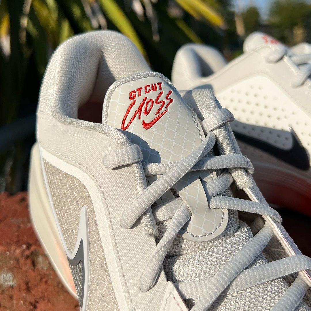 NIKE AIR ZOOM G.T. CUT CROSS ナイキ エア ズーム GT カット クロス