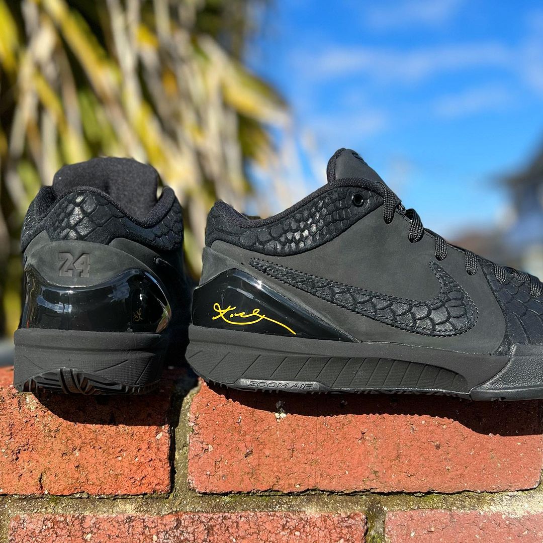 NIKE KOBE 4 PROTRO 'GIFT OF MAMBA' ナイキ コービー 4 プロトロ