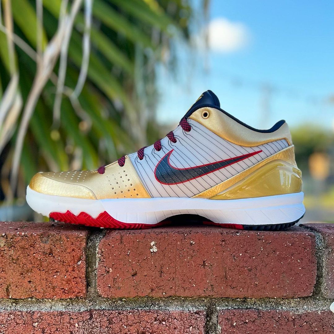 NIKE KOBE 4 PROTRO 'GOLD MEDAL' ナイキ コービー 4 プロトロ