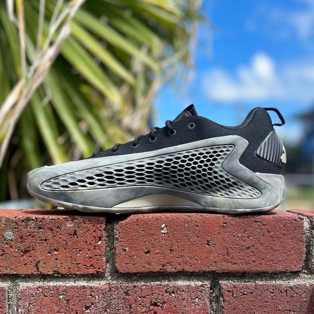 ADIDAS A.E. 1 LOW アディダス アンソニー エドワーズ 1 ロー カット