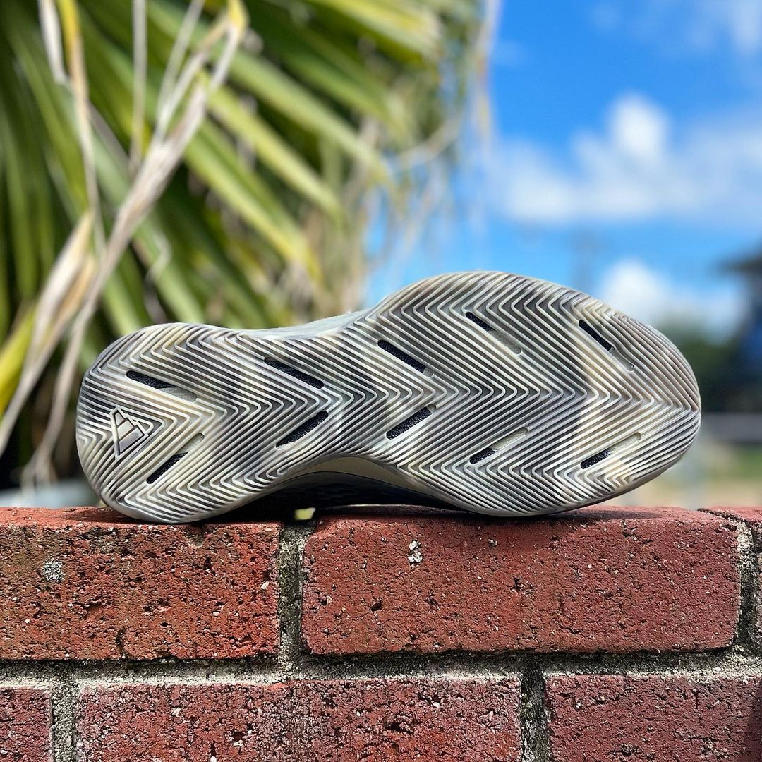 ADIDAS A.E. 1 LOW アディダス アンソニー エドワーズ 1 ロー カット