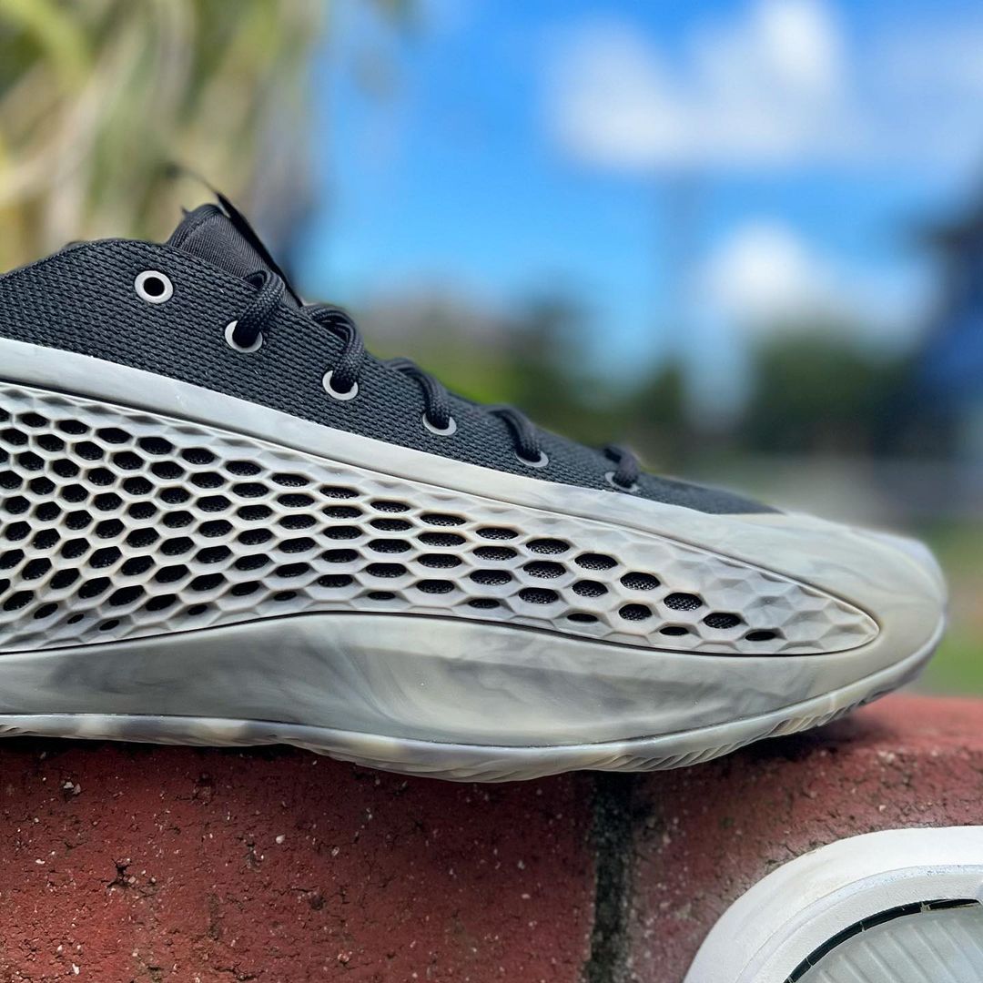 ADIDAS A.E. 1 LOW アディダス アンソニー エドワーズ 1 ロー カット