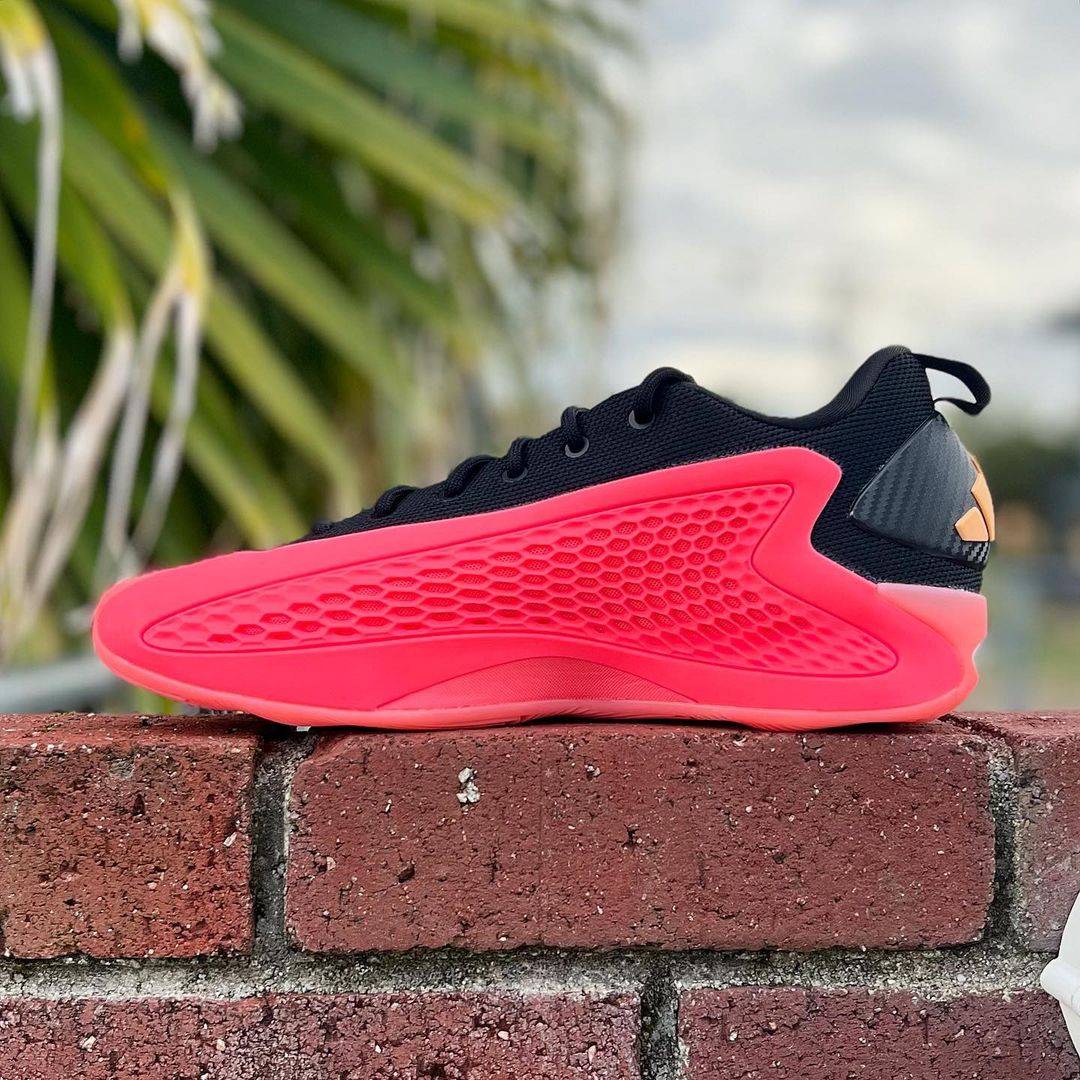 ADIDAS A.E. 1 LOW アディダス アンソニー エドワーズ 1 ロー