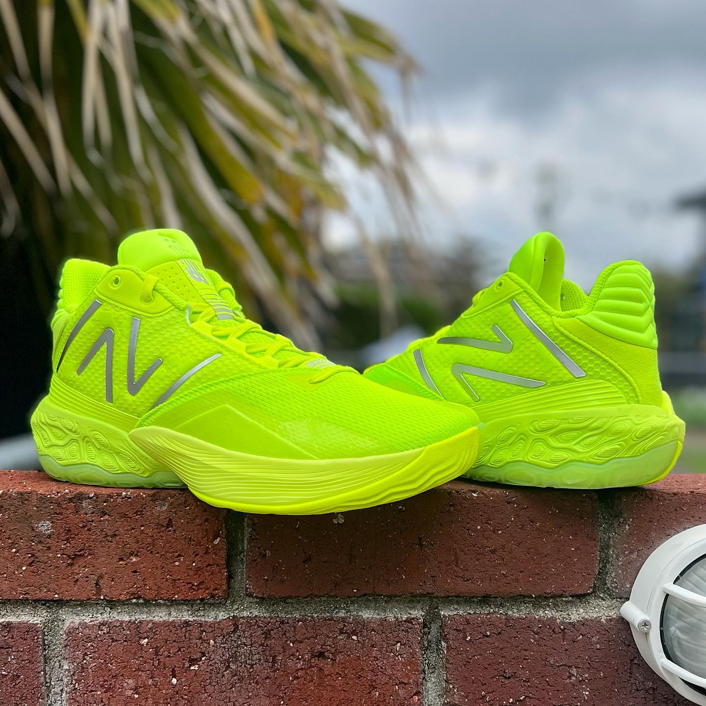 NEW BALANCE FUELCELL TWO WXY V4 ニューバランス バッシュ