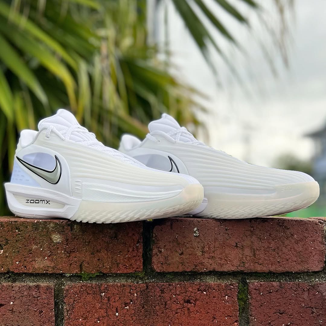 新品　NIKEシューズ 20250709031143-0.webp