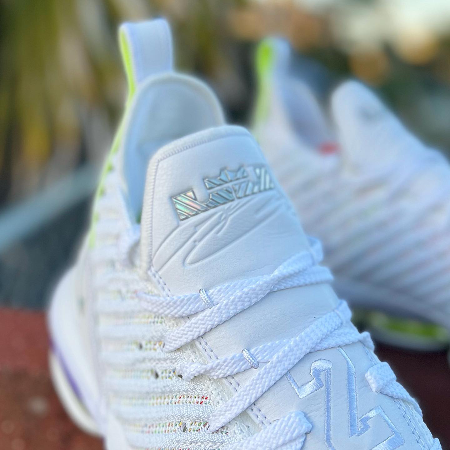 NIKE LEBRON 16 'BUZZ LIGHTYEAR' ナイキ レブロン 16 バズライト