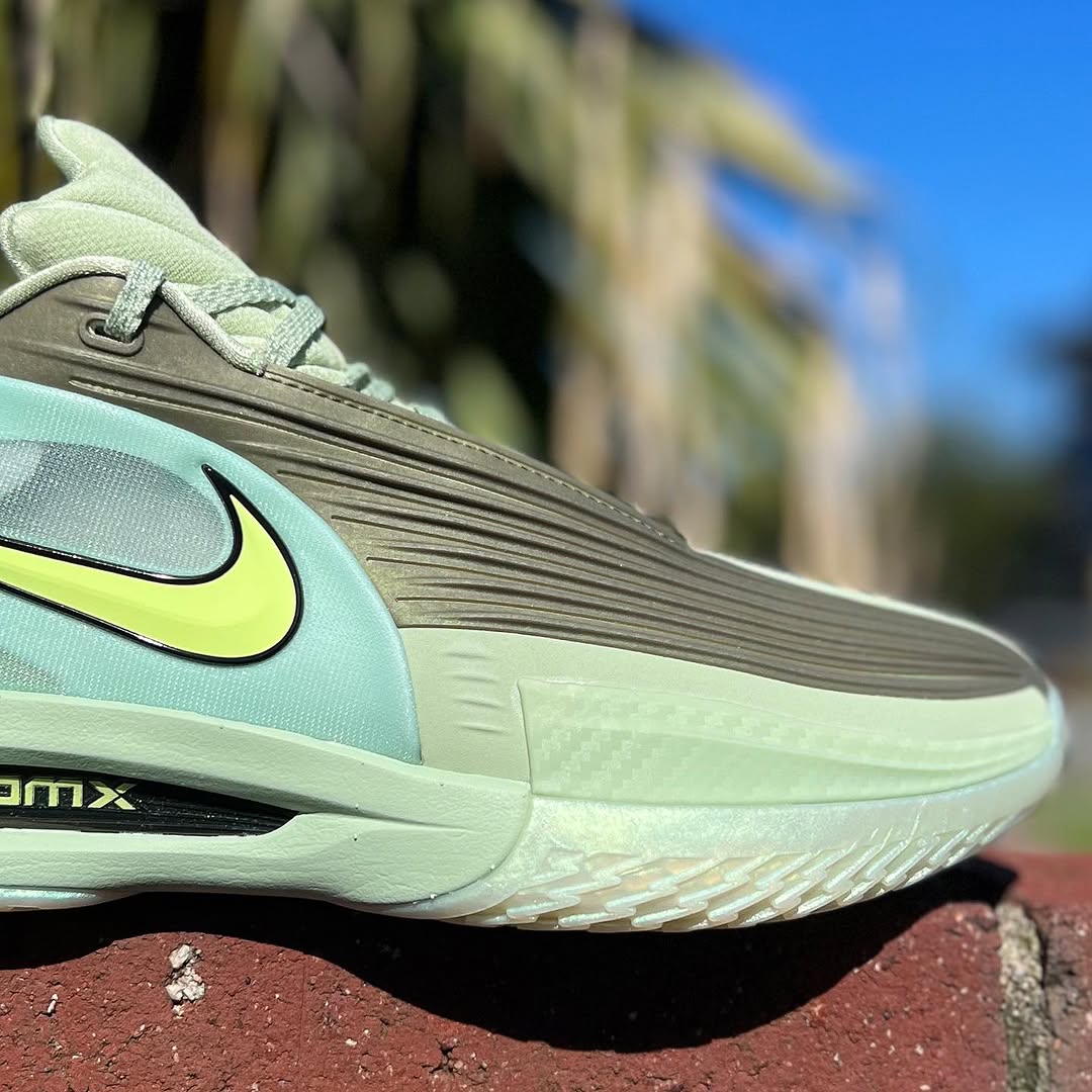 NIKE AIR ZOOM G.T. CUT 3 TURBO EP ナイキ エア ズーム GT カット 3