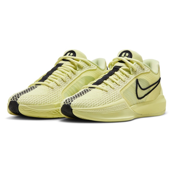 Nike バスケットボールシューズ イエロー/グリーン/レッド　サブリナ サブリナ・イオネスクとNikeがタッグを組み、サブリナシリーズの
