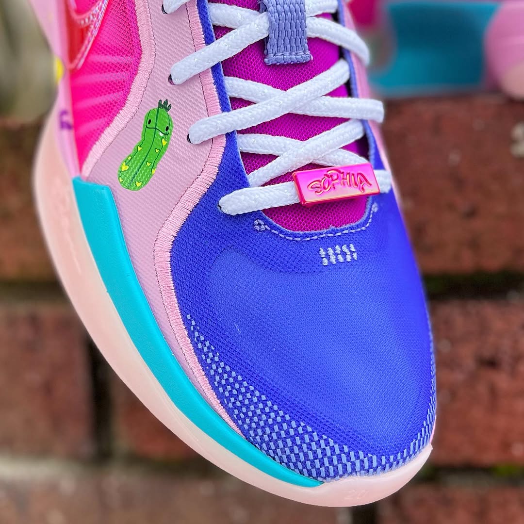 NIKE SABRINA 2 'DB' 'DOERNBECHER' ナイキ サブリナ 2 ウィメンズ