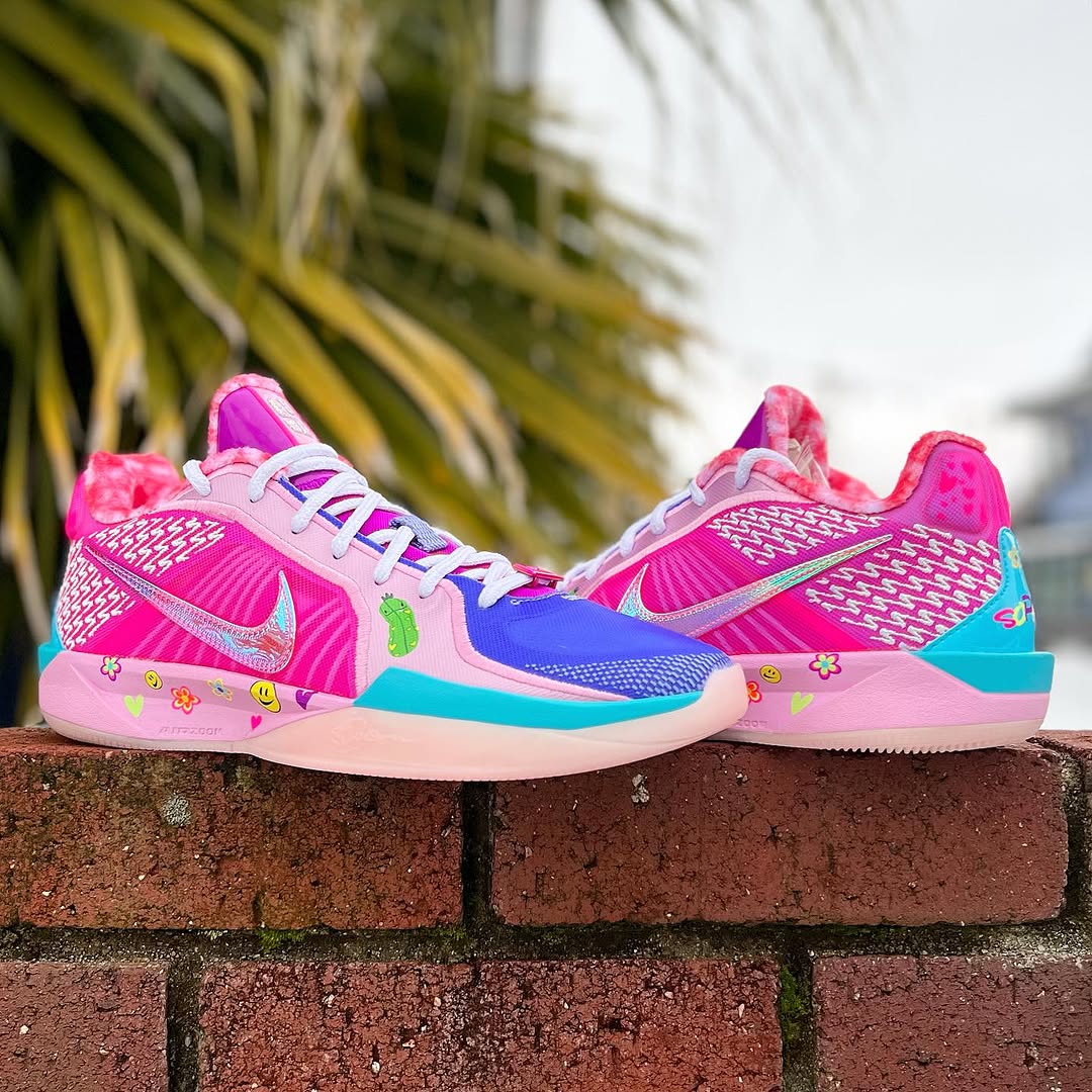 NIKE SABRINA 2 'DB' 'DOERNBECHER' ナイキ サブリナ 2 ウィメンズ