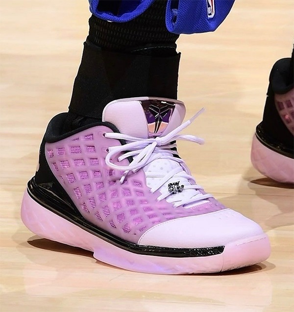 NIKE KOBE 3 LOW PROTRO 'PINK QUARTZ' ナイキ コービー 3 ローカット